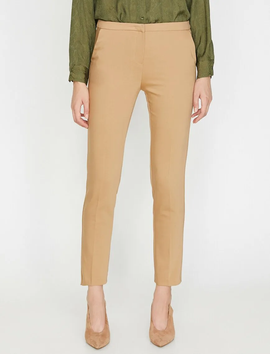 16330 Camel Pocket Detail Trousers