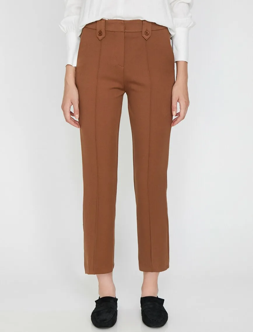 16351 Brown Cropped Trousers