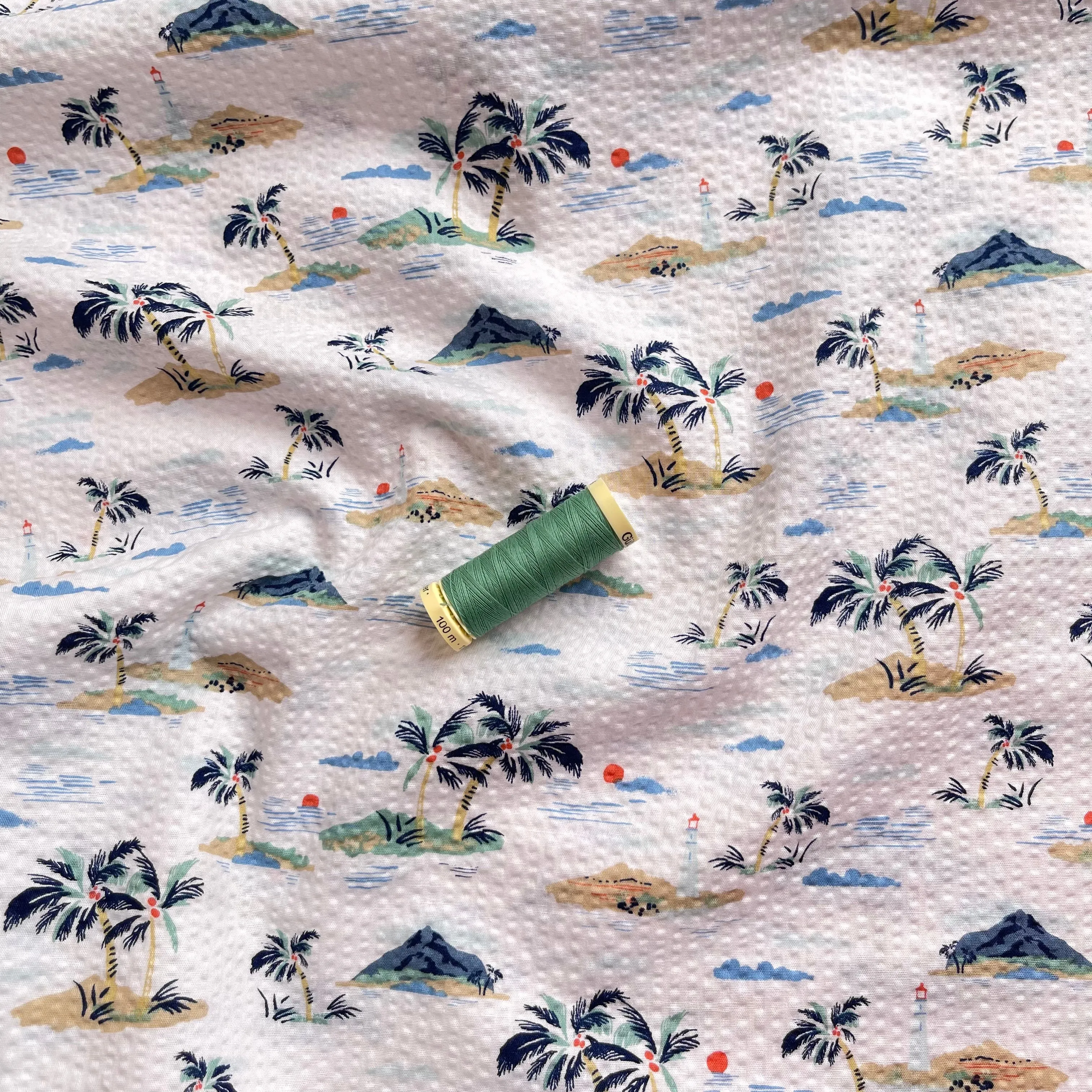 REMNANT 0.78 Metre - Holiday Islands on White Cotton Seersucker Fabric