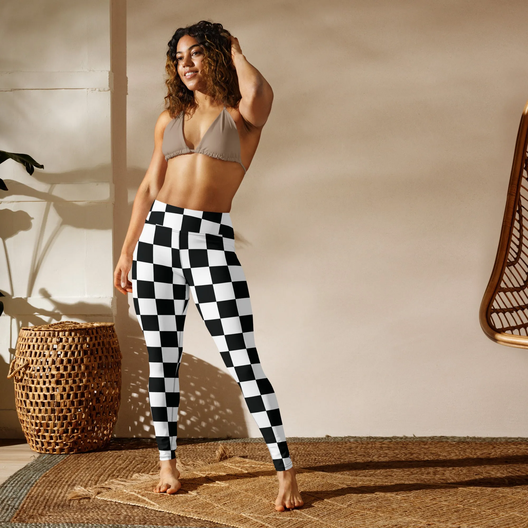 Stylish Strides: Checkered Women's Yoga Pants Leggings